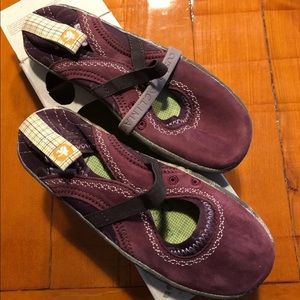 NWT Cushe footwear size 5